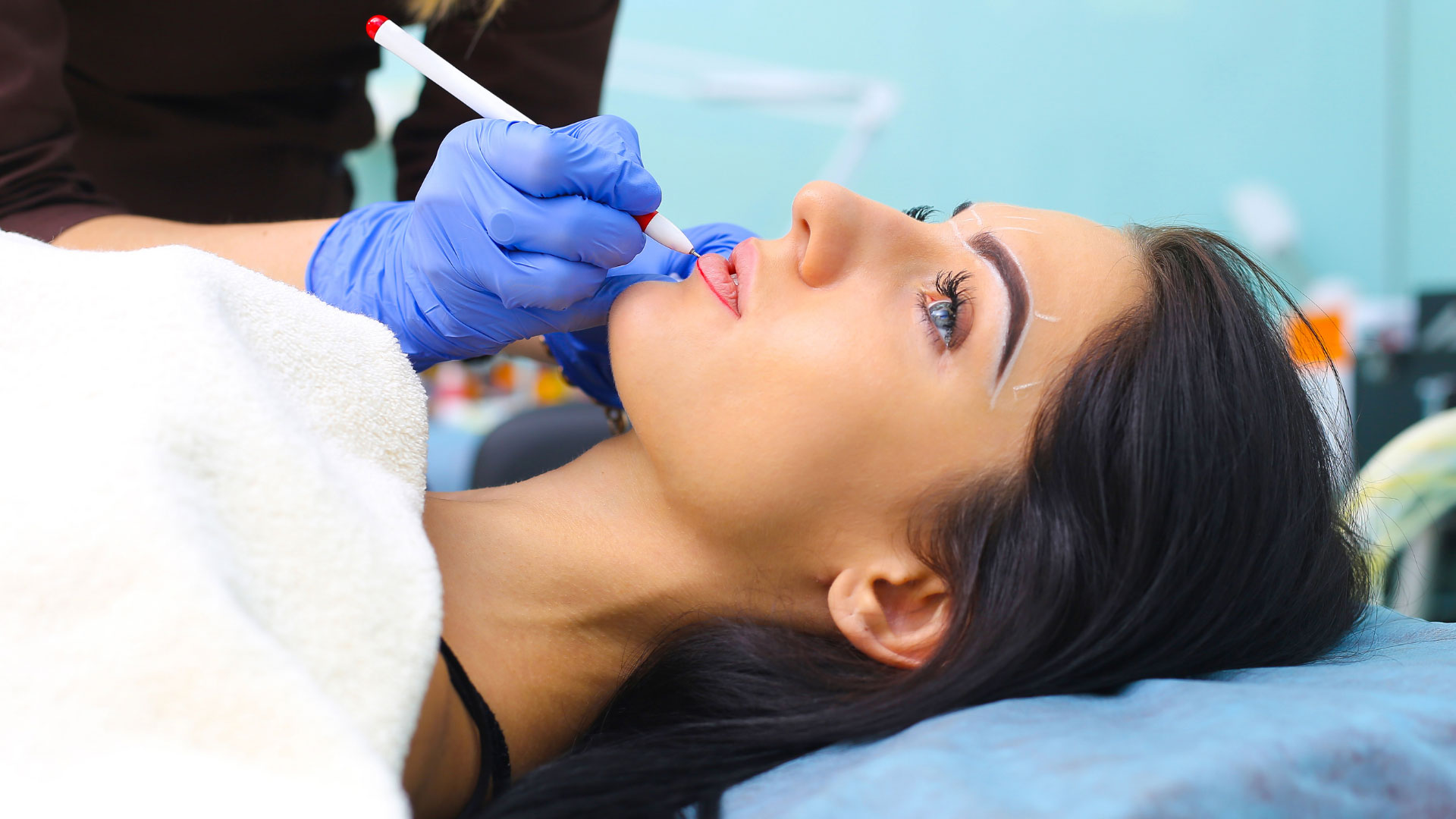 Seven Things to Know Before Tattooing Your Lips